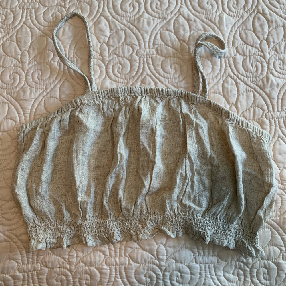 American Eagle flowy tan crop top